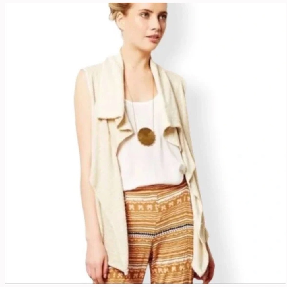 PUELLA by ANTHROPOLGIE cream open front waterfall sleeveless cardigan K22